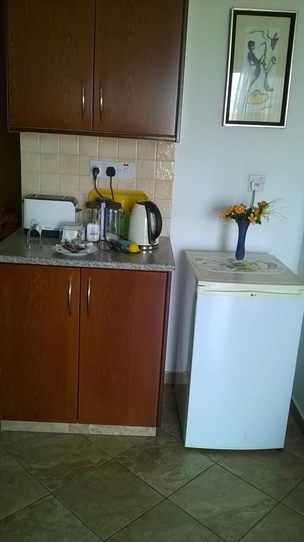 Elenas Home Лимасол Экстерьер фото
